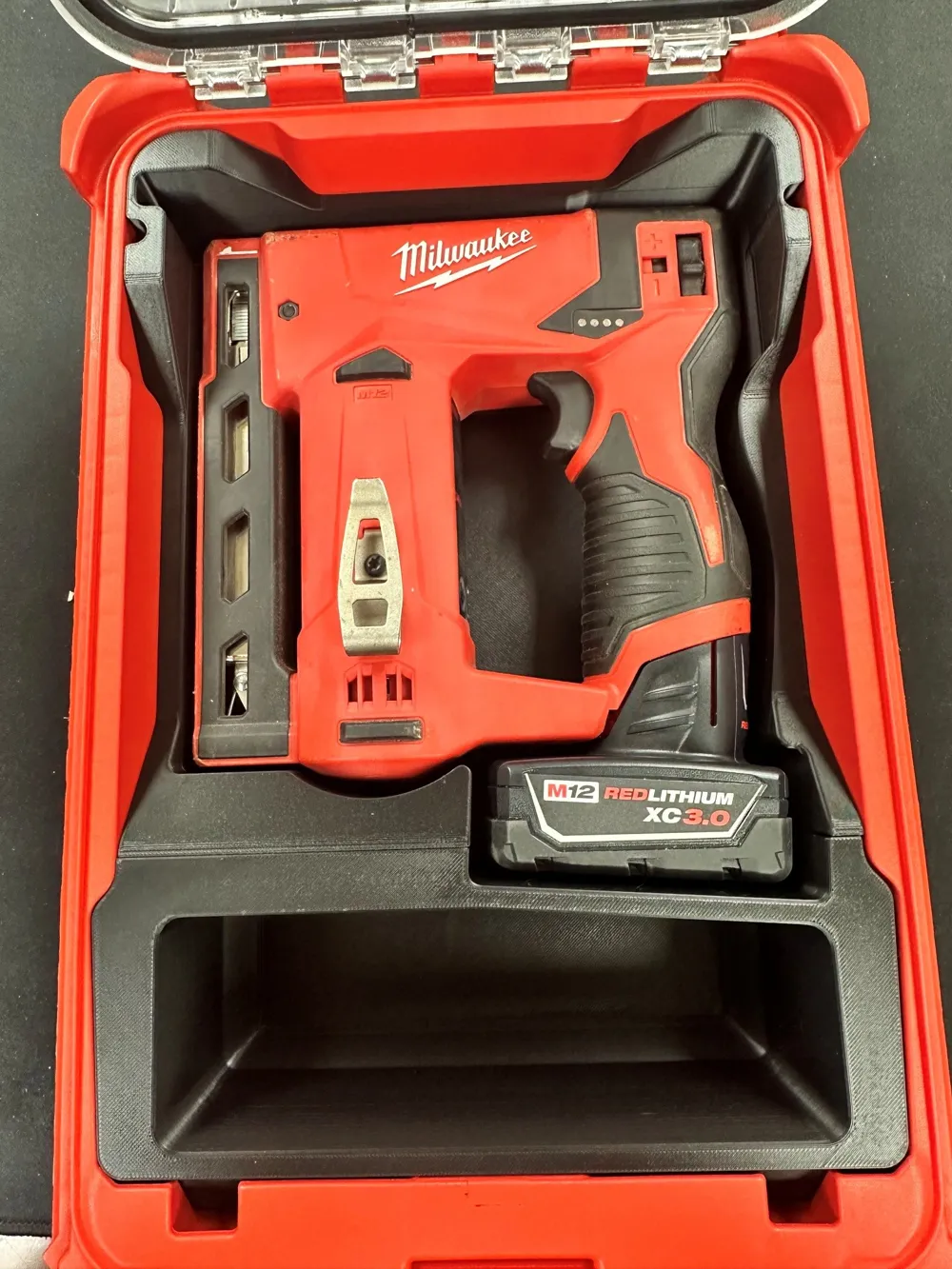 Milwaukee M12 Crown Stapler Insert for PACKOUT 4 Milwaukee M12 Crown Stapler Insert for PACKOUT - Image 4