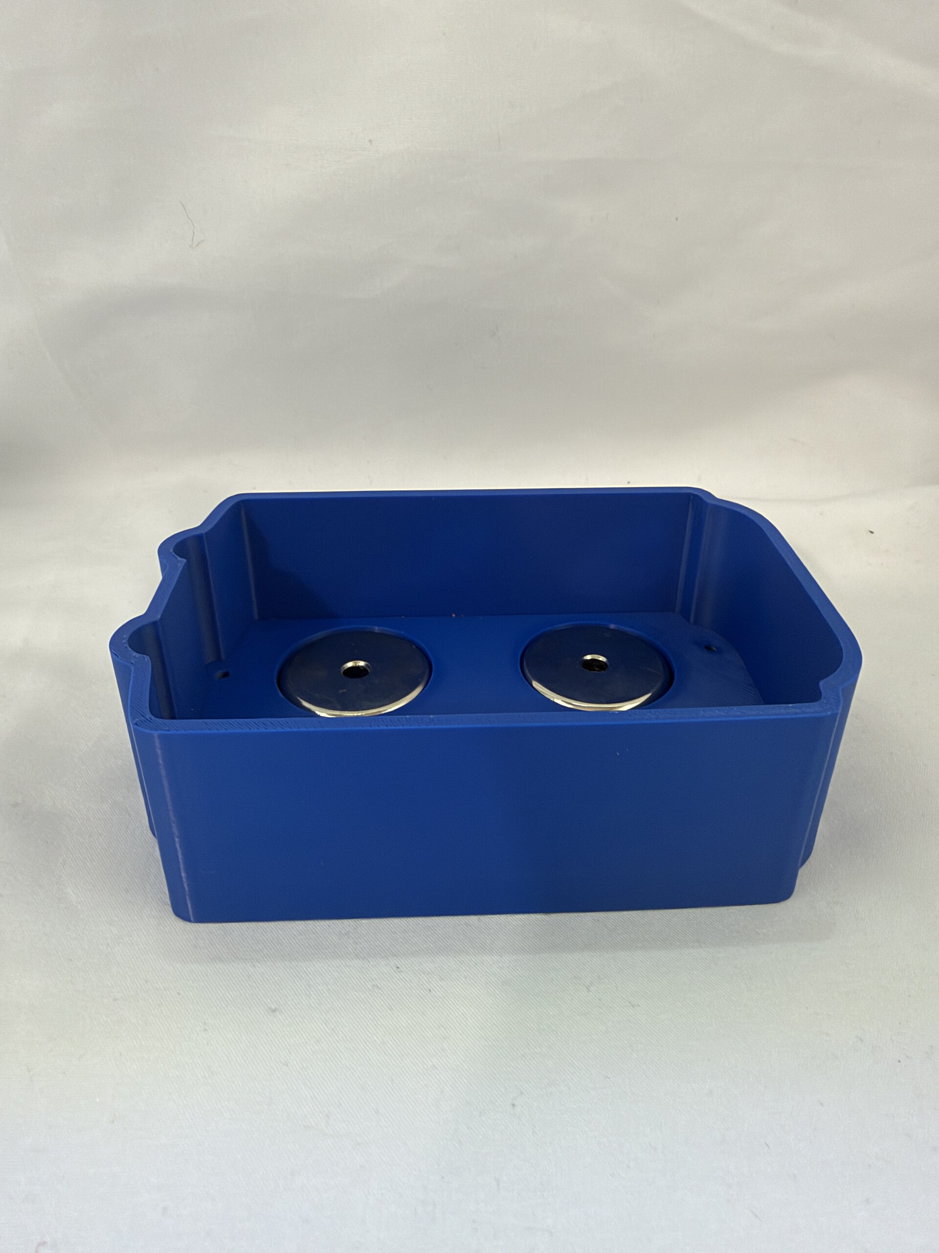 Makita 18V Magnetic Battery Holder/Cover | Multiple Colours | Battery Organiser 3 Makita 18V Magnetic Battery Holder/Cover | Multiple Colours | Battery Organiser - Image 3