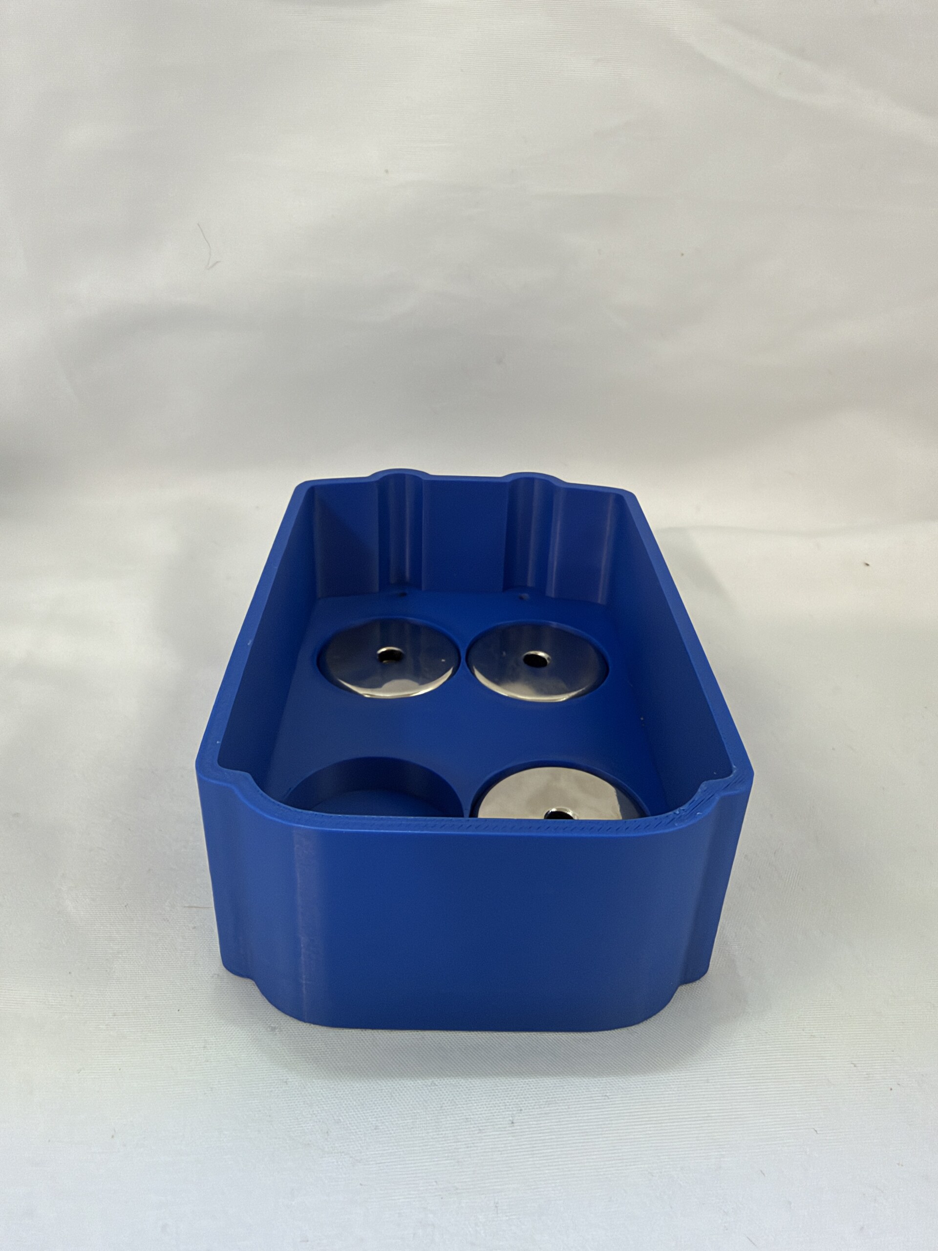 Makita 18V Magnetic Battery Holder/Cover | Multiple Colours | Battery Organiser 4 Makita 18V Magnetic Battery Holder/Cover | Multiple Colours | Battery Organiser - Image 4