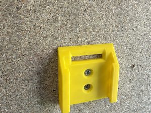 dewalt-18v-battery-wall-mount-01