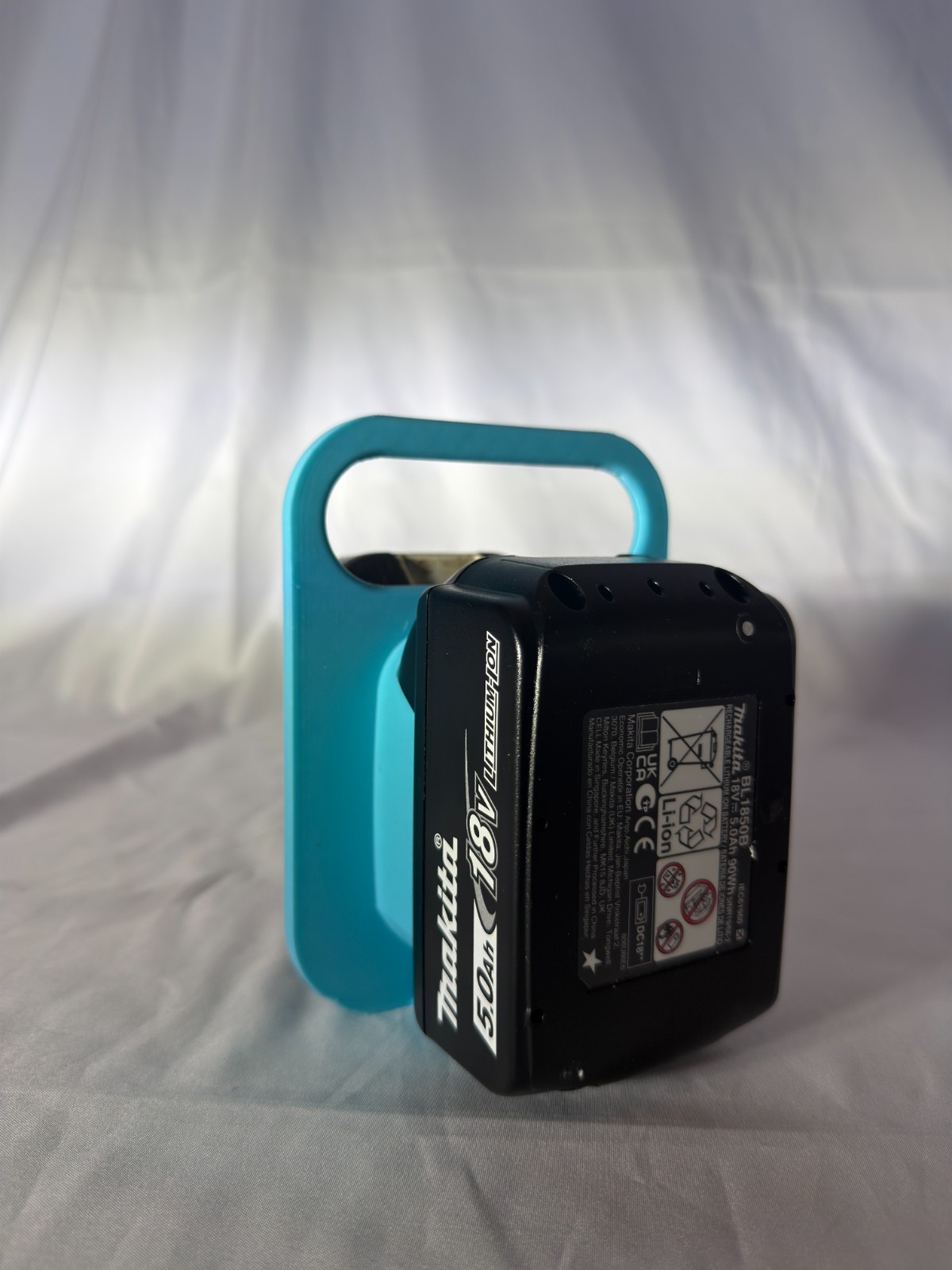 Makita 18V Battery Carrier Holds 2-6 Batteries | Battery Organiser 4 Makita 18V Battery Carrier Holds 2-6 Batteries | Battery Organiser - Image 4