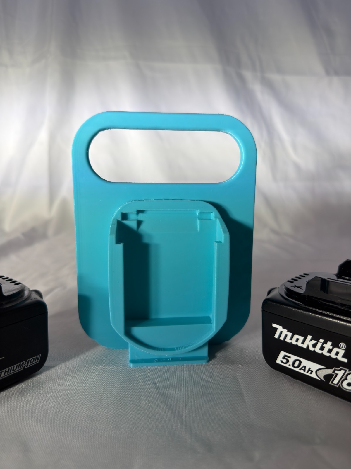 Makita 18V Battery Carrier Holds 2-6 Batteries | Battery Organiser 5 Makita 18V Battery Carrier Holds 2-6 Batteries | Battery Organiser - Image 5