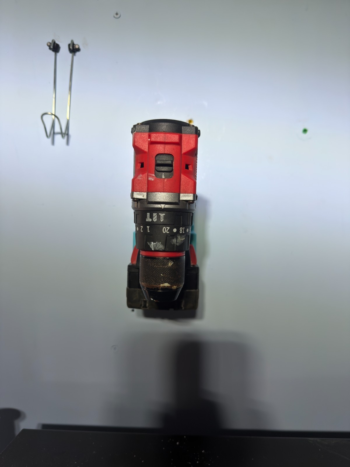 Milwaukee M18 Tool Body & Battery Holder | Wall Organiser 3 Milwaukee M18 Tool Body & Battery Holder | Wall Organiser - Image 3