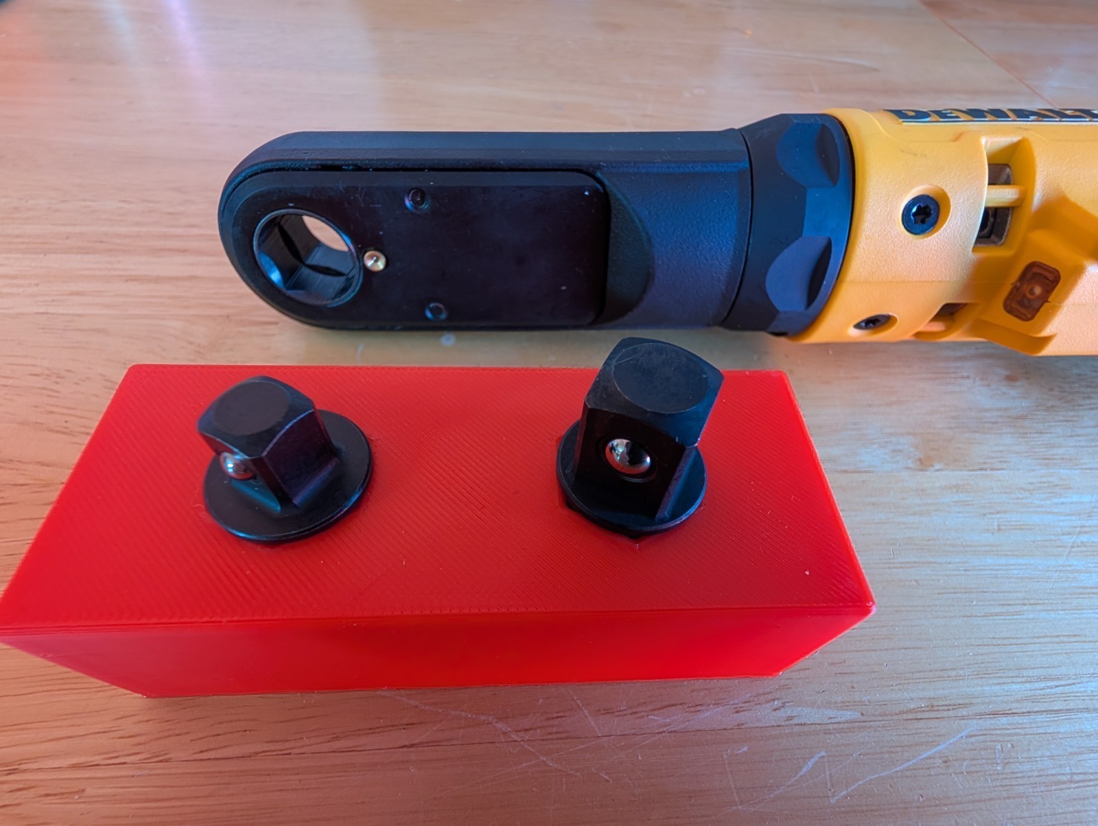 DeWalt DCF510 Anvil Holder | Magnetic Base 2 DeWalt DCF510 Anvil Holder | Magnetic Base - Image 2